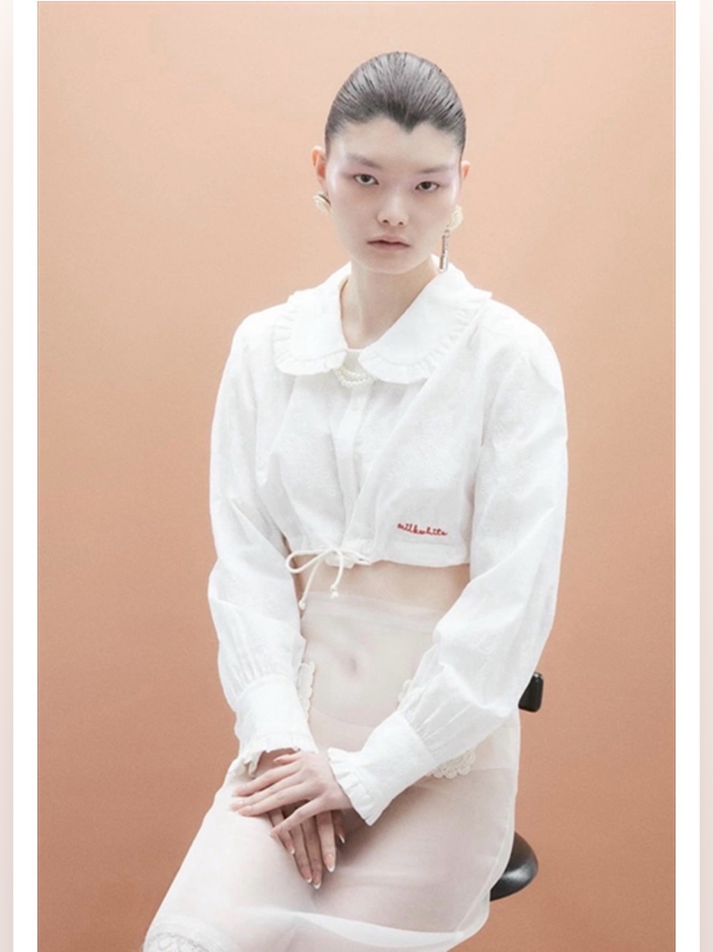 🥛🐄🐮Milkwhite Cropped White Ruffle Collar Tie-Front Blouse